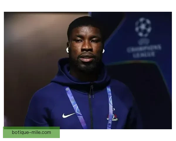 热刺官方宣布斥资2100万英镑签下朗斯后卫丹索